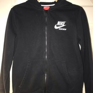 Nike sweater size L in kids